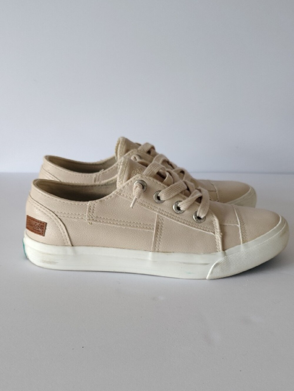 Blowfish Casual Women's 8 Beige Sneakers - Low Top Comfort - Picture 5 of 8